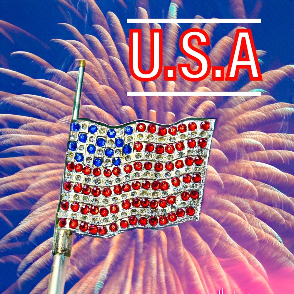 Crystal American Flag Brooch – Red White Blue Rhinestone Pin – Patriotic Sparkle